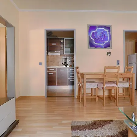 Апартаменты H-apartments *